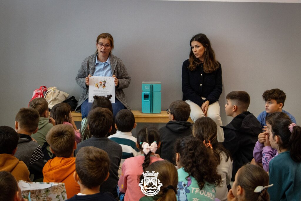 Erradicação da pobreza assinalada no Centro Escolar 