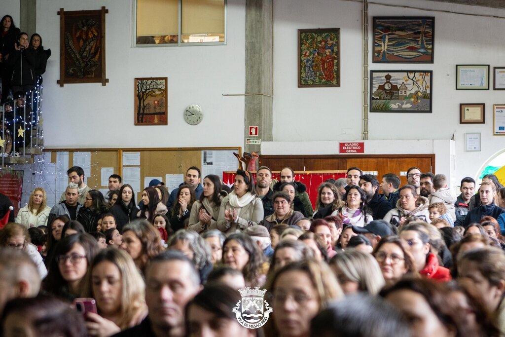 Crianças do Centro Escolar celebram o Natal