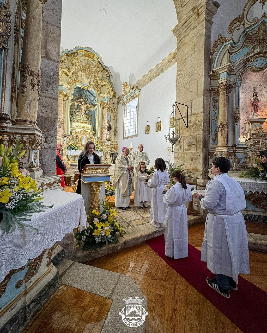 Bispo de Vila Real e Presidente da Câmara visitam obras de renovação da Igreja de Cidadelhe