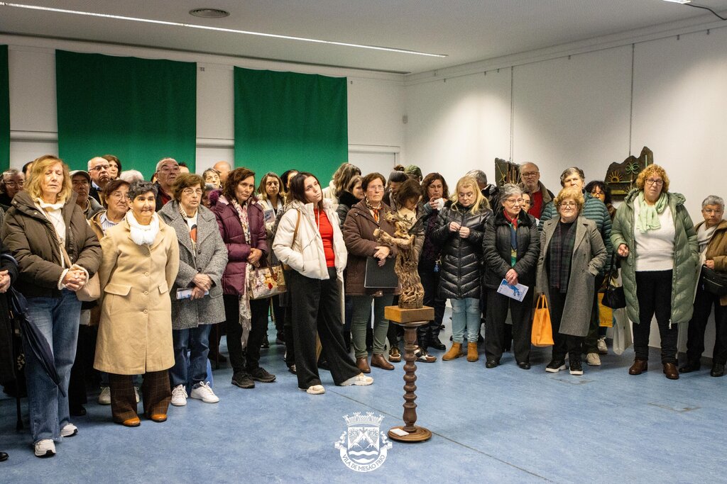 Biblioteca Municipal Inaugura Exposição ‘Cousas e Lousas’ de Rogério Azevedo